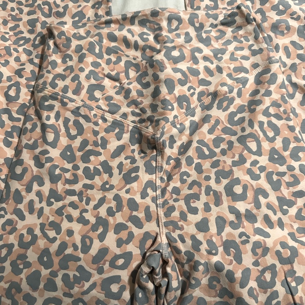 Victoria Secret Bundle - Picture 5 of 5